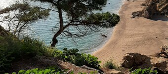 Sant Pol de Marの美しい白い石