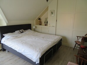 3 Schlafzimmer, Bügeleisen/Bügelbrett, Internetzugang, Bettwäsche