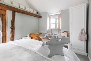 2 Schlafzimmer, Bügeleisen/Bügelbrett, Reisekinderbett, kostenloses WLAN