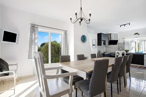 Dining - Villa Solarium Swimming Pool (Optional heating) (Carvoeiro)