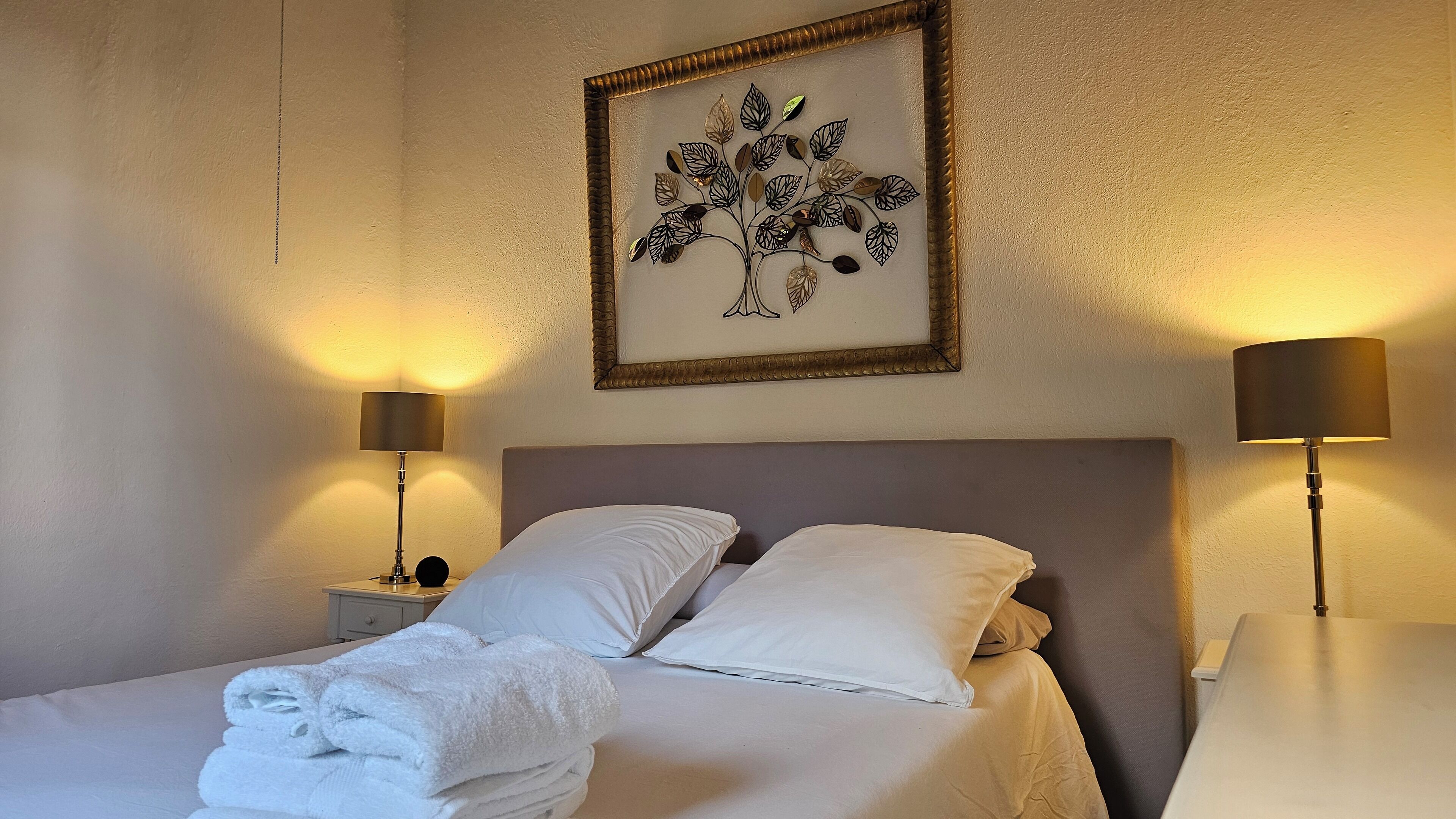 1 soverom, strykejern/-brett, reiseseng for barn og wi-fi (inkludert)