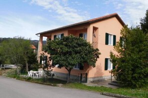 Exterior - Holiday Home Grecale, with sea view (Levanto)