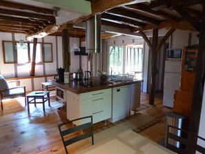 Refrigerador, microondas, horno, placa de cocina