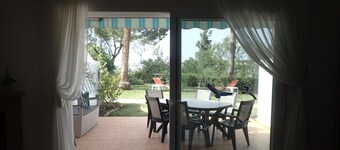 Quiet house with sea view, golf course near Marbella