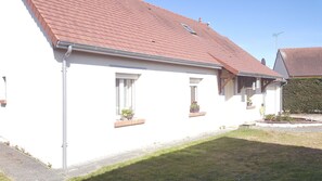 Exterior - House 11 to 14 people between Chambord, Cherverny, Zoo Parc de Beauval and Blois (Tour-en-Sologne)