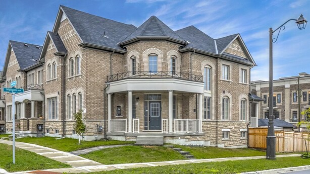 Exterior - Markham Luxury New Town House 4 Bedrooms (Markham)