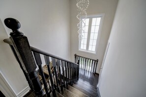 Interior - Markham Luxury New Town House 4 Bedrooms (Markham)