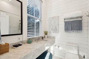 Hair dryer, towels - 8A at Saint Philip Square, One Block to King, Stylish Group Favorite (Charleston)