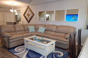 Smart-TV, Kamin, Musikbibliothek