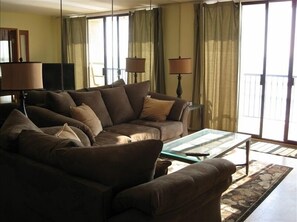 Smart TV, DVD player, music library, video library