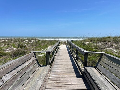 (Uima-allas) Täysin päivitetty Ocean Side suuri koti veden näkymät ja lyhyen kävelymatkan päässä rannalta
