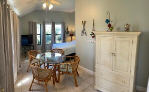 4 camere, Wi-Fi gratuito, lenzuola