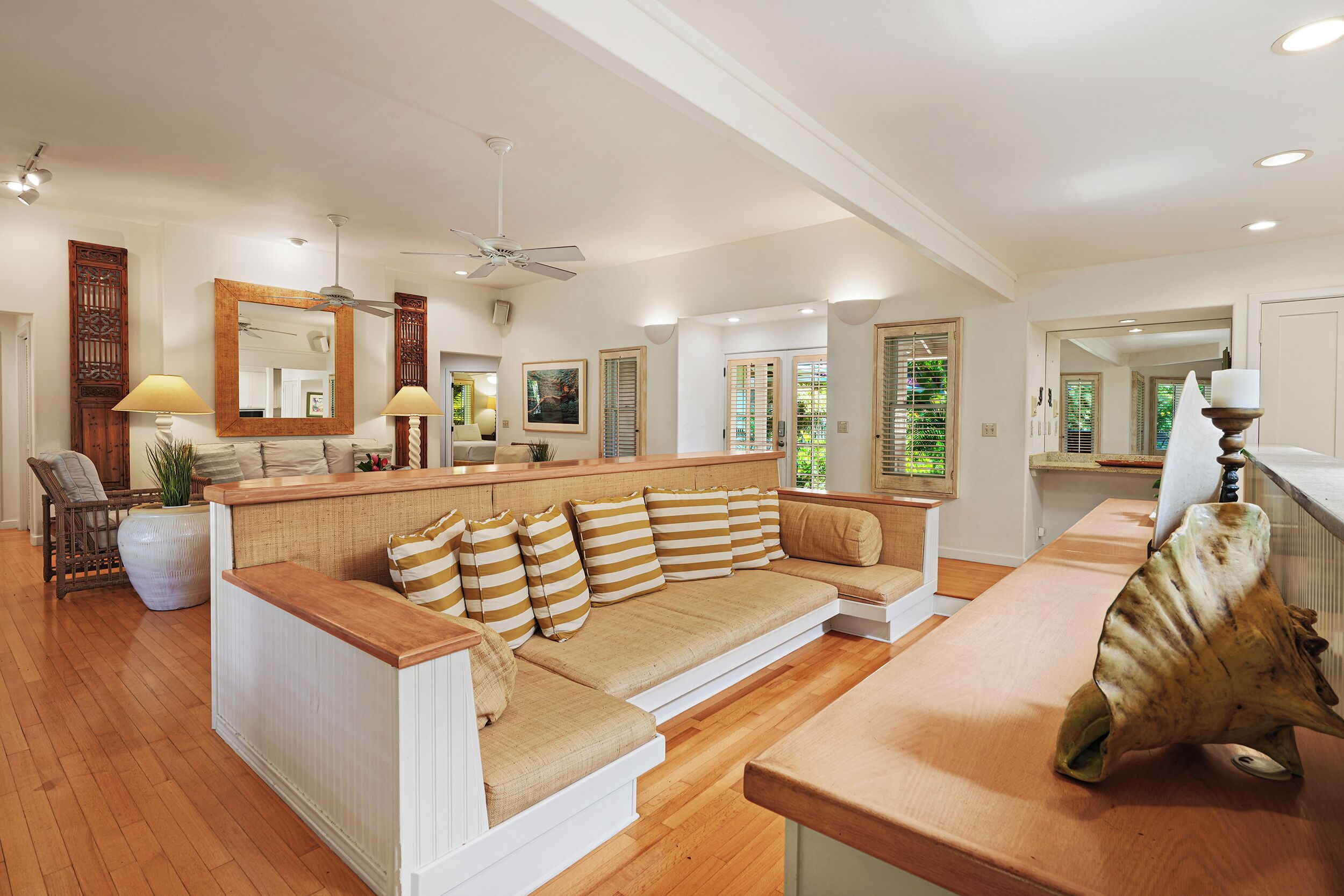 Smart TV, DVD player, music library, video library