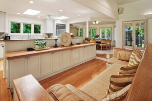 Smart TV, DVD player, music library, video library