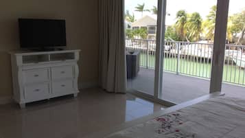 4 Schlafzimmer, Bügeleisen/Bügelbrett, WLAN, Bettwäsche