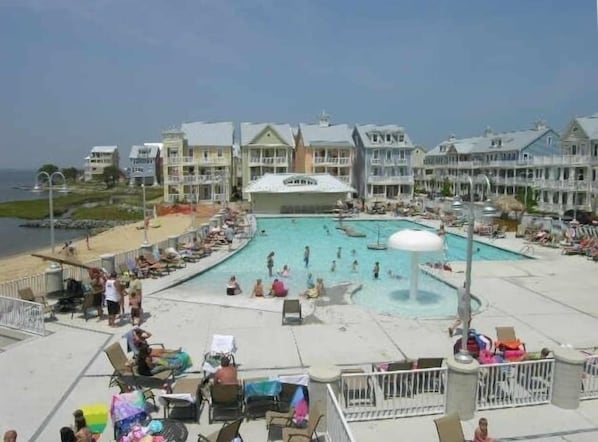 Indoor pool, outdoor pool