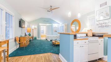 1 chambre, fer et planche à repasser, Wi-Fi, draps fournis