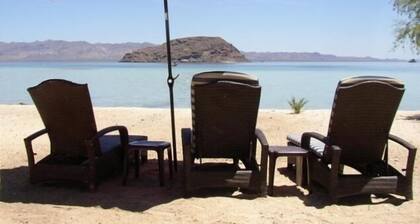 Beach Front Villa - Pets Allowed