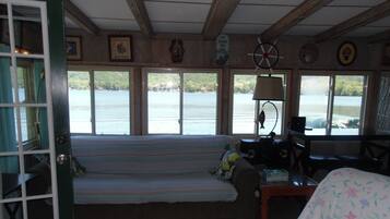 2 間睡房、熨斗/熨衫板、免費 Wi-Fi、床單