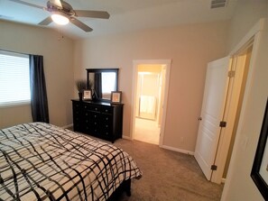3 bedrooms, iron/ironing board, travel crib, free WiFi - Relax in Style & Comfort! Home Near Pool w/ ALL Amenities Provided. (Meridian)