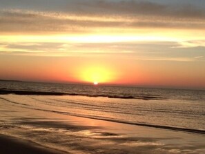 Beach - Booking now for June 20 - August 29, 2026! [Booking Saturday to Saturday] (Orleans)