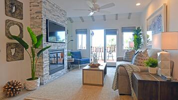 Télévision, cheminée