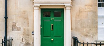 Garden maisonette in Bath city centre
