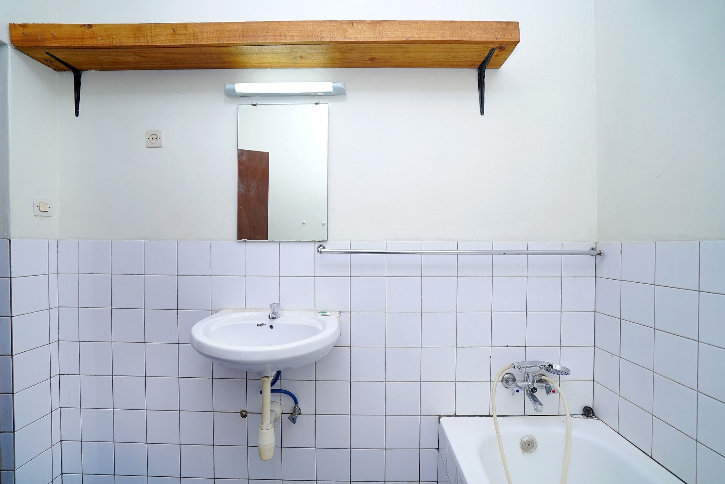 free toiletries, slippers, towels