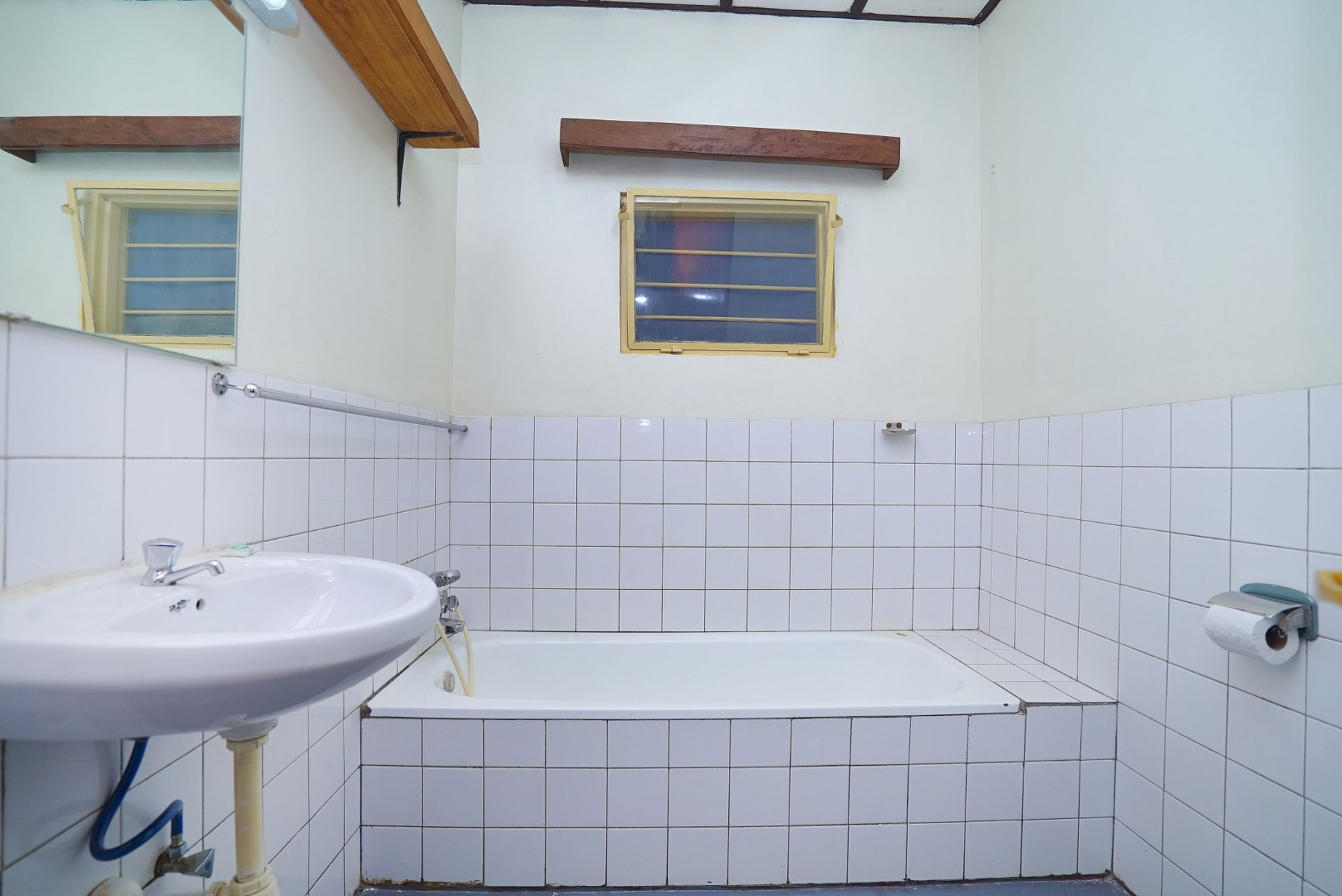 free toiletries, slippers, towels