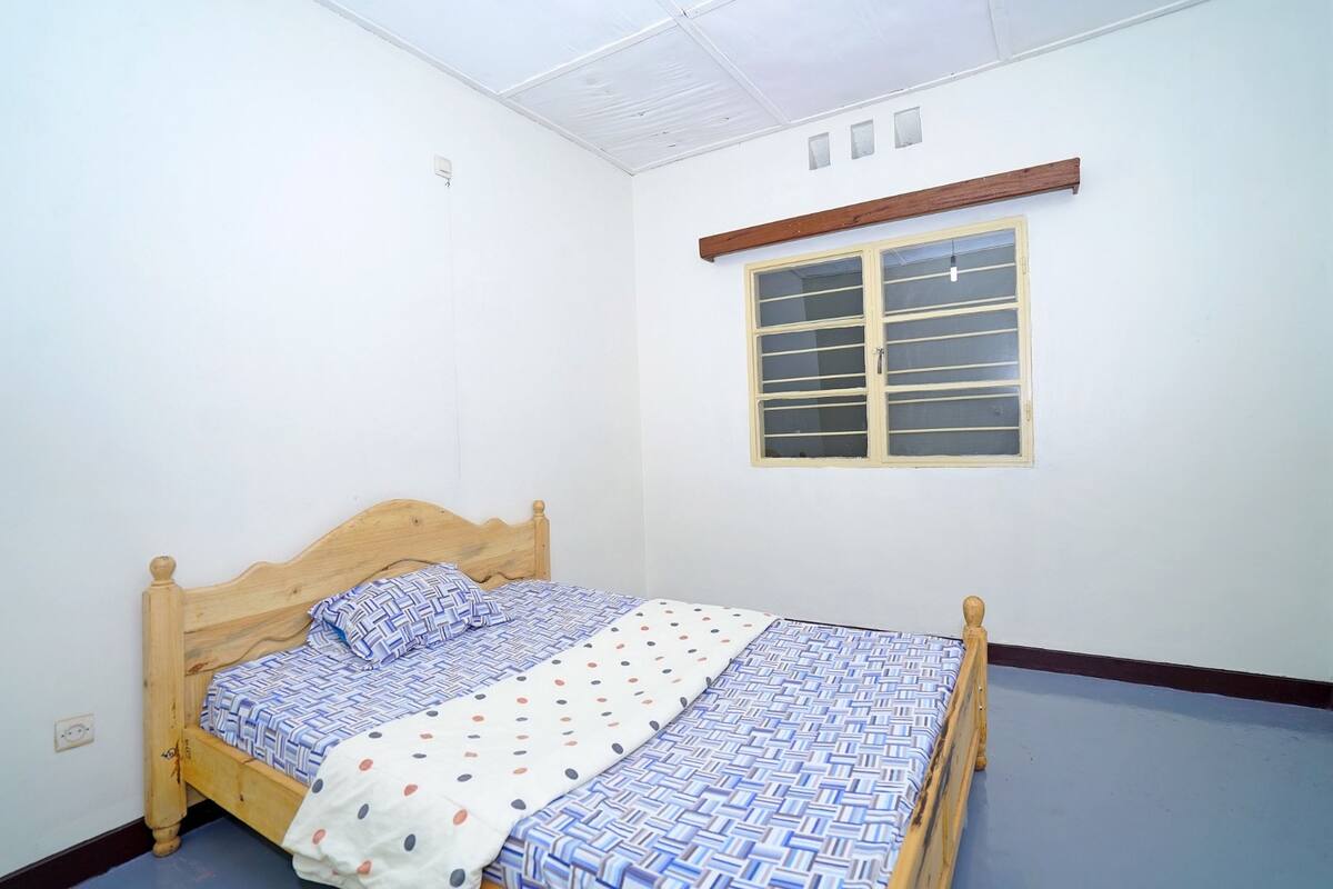 standard room, 1 double bed | 2 bedrooms, desk, free wifi, bed sheets