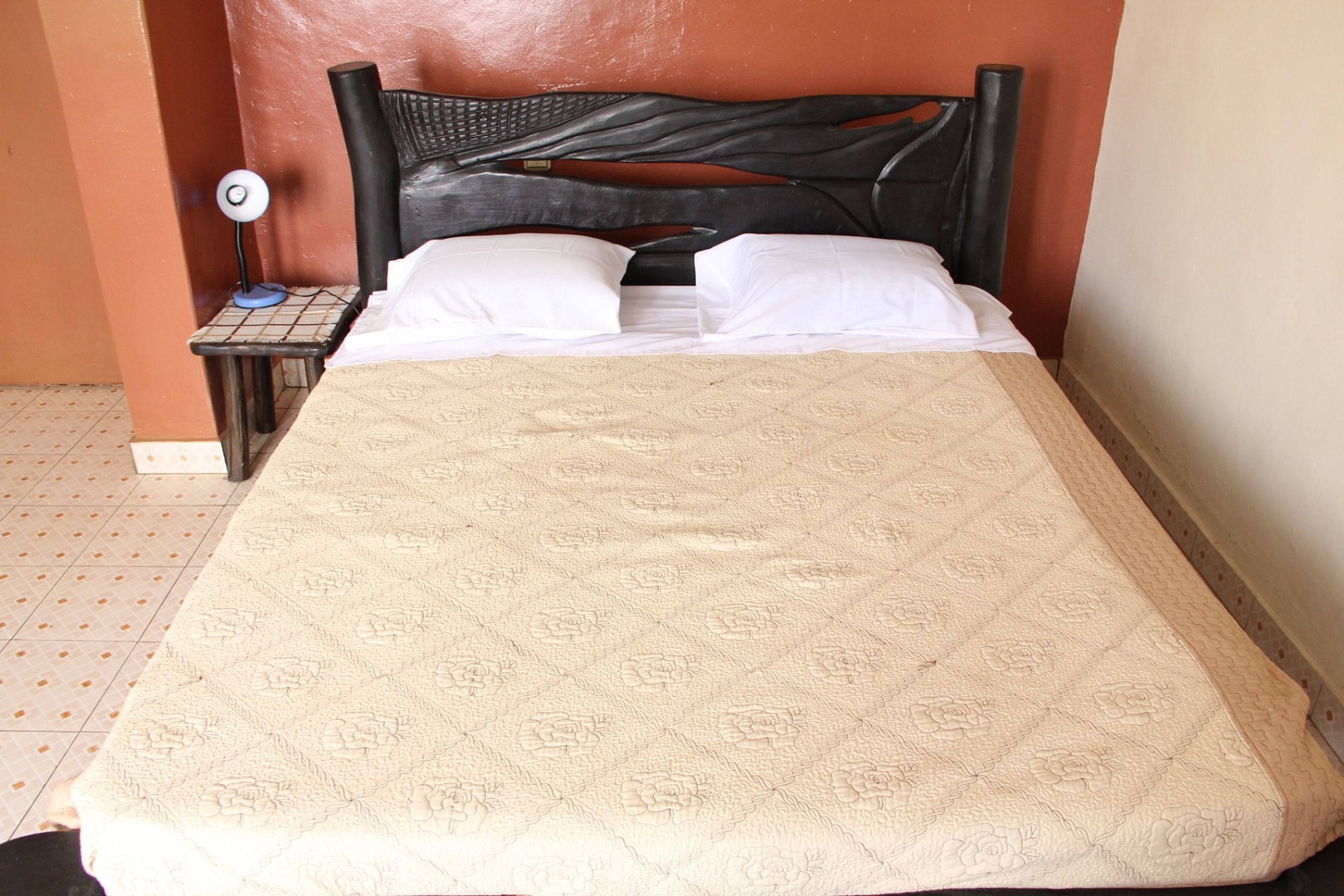 标准双人房, 1 张双人床 | 1 多间卧室、办公桌、免费 WiFi