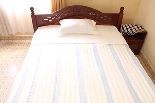 1 多间卧室、办公桌、免费 WiFi