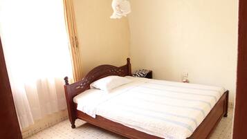 Standard Double Room, 1 Double Bed | 1 bedroom, desk, free WiFi