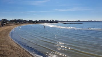 Nær stranden