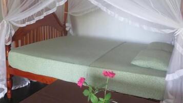 6 habitaciones, escritorio, wifi gratis y ropa de cama