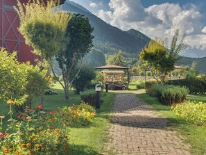 Garden view - Pahalgam hotel (Anantnag)