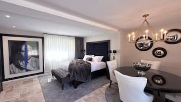 Luxury Suite, Courtyard View | Frette Italian sheets, premium bedding, down duvets, Tempur-Pedic beds