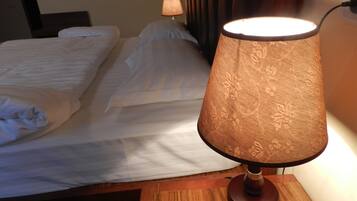 Egyptian cotton sheets, premium bedding, in-room safe, desk