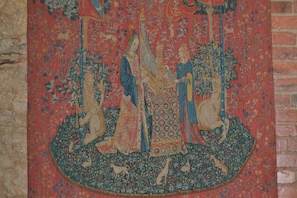 Room - Château de Peufeilhoux (Vallon-en-Sully)