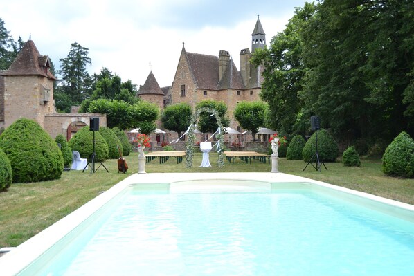 Seasonal outdoor pool