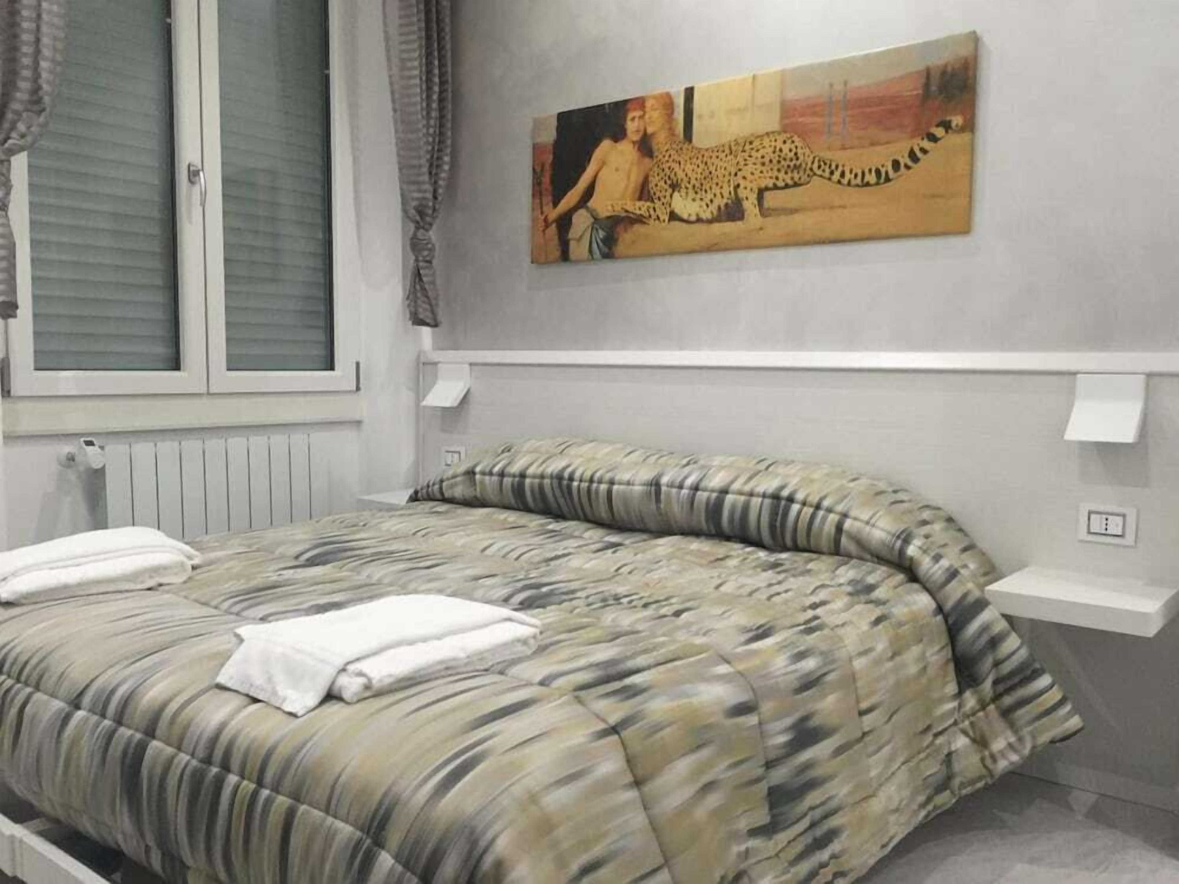 Coffres-forts dans les chambres, bureau, chambres insonorisées