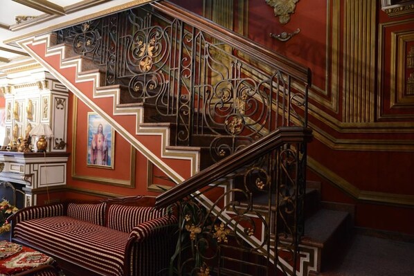 Interior detail - Vivaldi Suites (Niš)