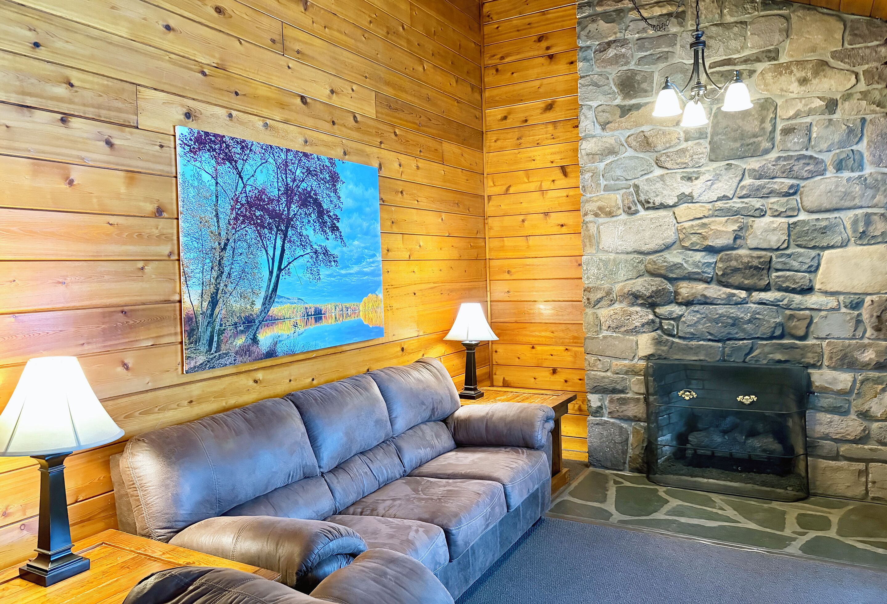 2 Bedroom Cottage 37 | Living room