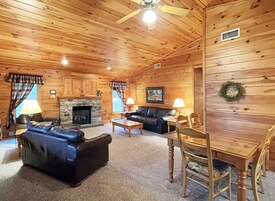 2 Bedroom Cottage 54 | Living room