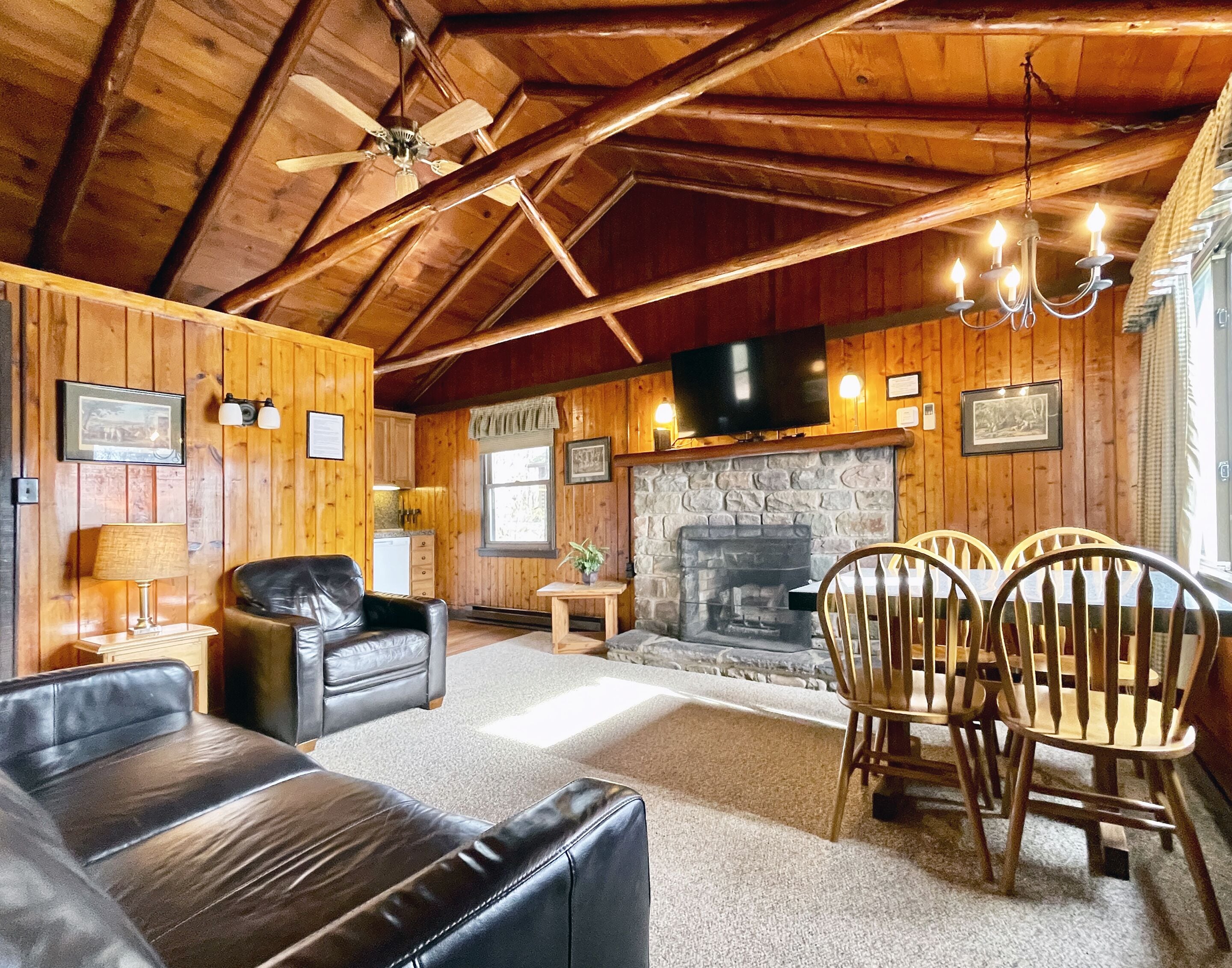 Top 10 Lakefront Hotels Near Pocono Mountains, Pennsylvania Updated