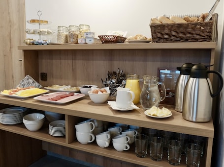 Desayuno buffet incluido todos los días . Penzion Stará pošta