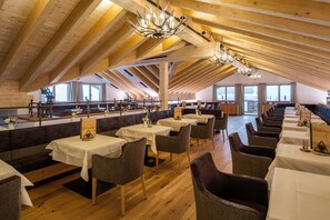 Restaurant - Bergresort Das JOCHELIUS (Nauders)
