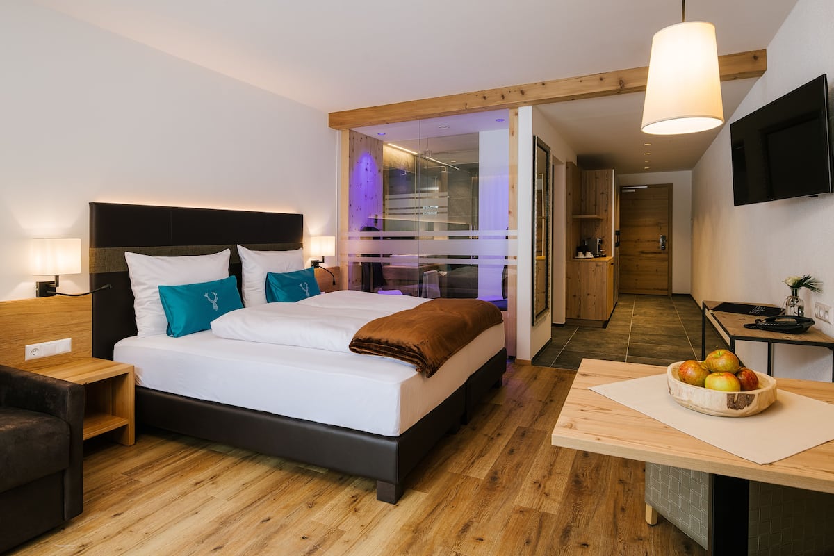 Comfort Double Room, Balcony, Mountain View | Egyptian cotton sheets, premium bedding, in-room safe, desk