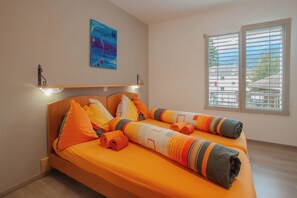 Minibar, in-room safe, desk, free WiFi