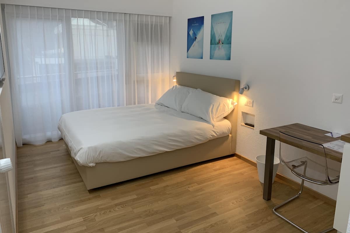 Hochwertige Bettwaren, Select-Comfort-Betten, kostenlose Minibar